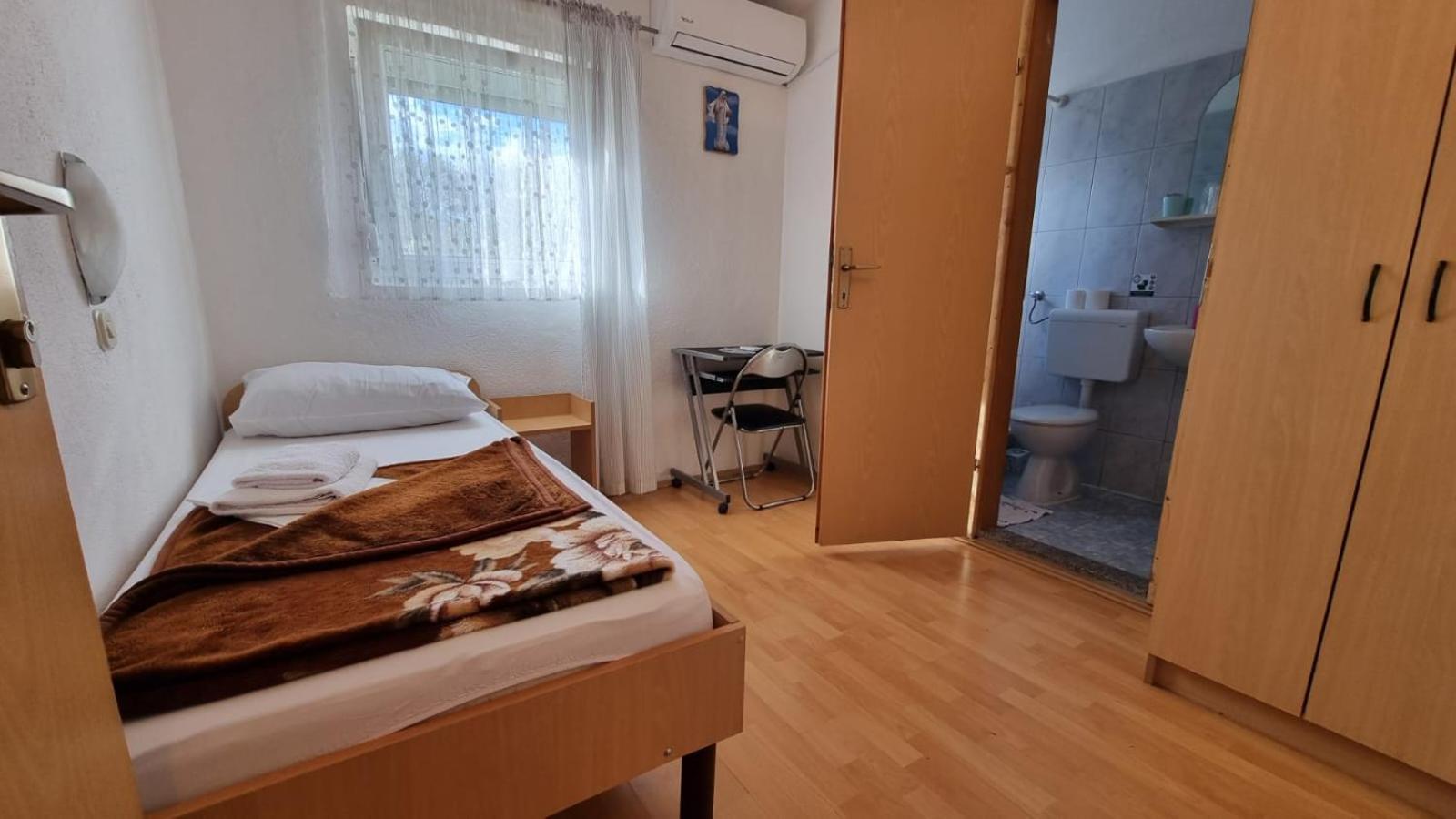 Ana Stjepan Nikolic - Pilgrim'S 2Nd Home Medjugorje Exterior photo