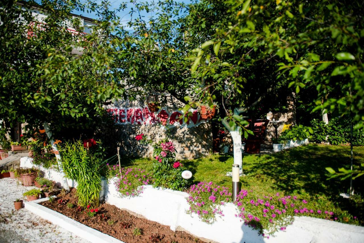 Ana Stjepan Nikolic - Pilgrim'S 2Nd Home Medjugorje Exterior photo